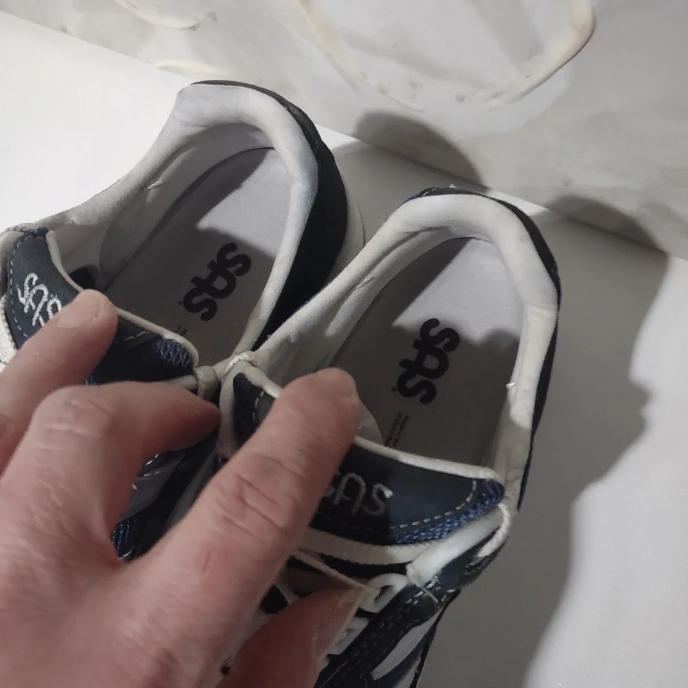 SASwomens Navy and White Athletic Shoes